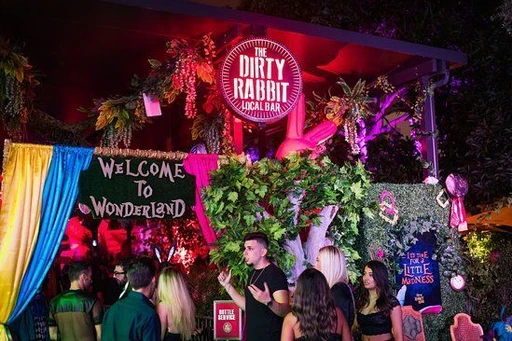 Join the Party at The Dirty Rabbit in Wynwood, Miami! 🎉🍹🌴