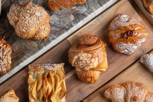 Discover a Taste of France in Aventura - La Boulangerie Boul'Mich 🇫🇷