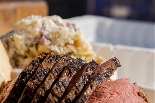 🤯🔥 Have you tried the legend that is known as the “Cardiff Crack”?
Hands down the best Tr Tip Sando you will ever feast on.
 If you know, you know 😉 drop by and get your favorite BBQ meal every weekend.
Locals serving locals since ‘85