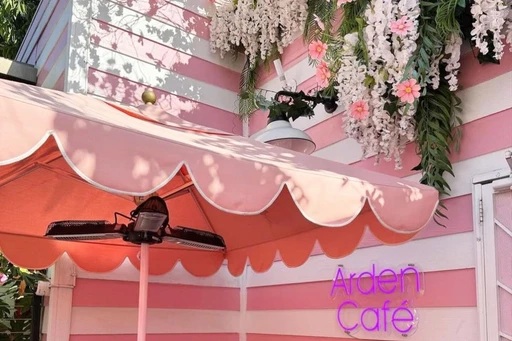 Check out the charming Arden Cafe for your daily dose of pink, blooms, and brunch happiness! 🌸☕🥞