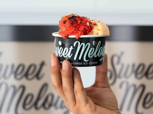 Indulge in Miami's Finest Gourmet Ice Cream at Sweet Melody! 🍦🌴