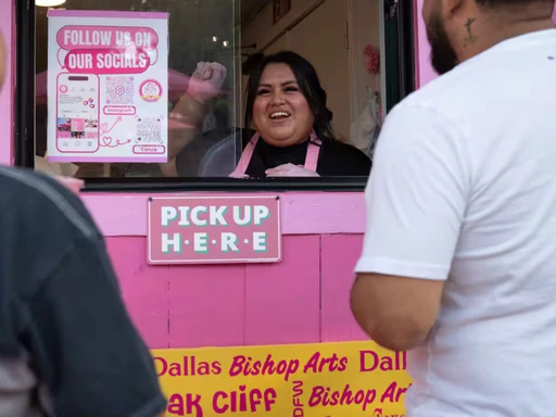 A Sweet Surprise in Dallas: Me Enloteces Debuts New Pink Elote Stand in Bishop Arts