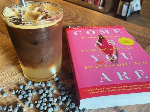Can’t go to Kingston, NY and not stop by Rough Draft.
And we did that, twice , one of their monthly special drink ‘the Beautiful and the Pandanned’ made with espresso, milk and pandan (fragrant leaves widely used in Southeast Asian cooking) was crazy, crazy good!
We had it twice, and tried it hot and iced and both were delicious. So if you happen to find yourself in Kingston this month, you gotta try this drink! We also always, always get the pies from there, and the Vietnamese beef one is our favorite.