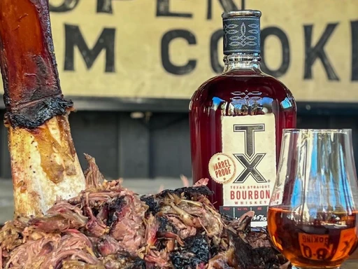 Did you know there is a whiskey distillery in Fort Worth that sits on top of an old golf course that Sandra Palmer, Ben Hogan, and Byron Nelson used to play on?
Glen Garden Country Club first opened in 1912 and was purchased by Firestone & Robertson Distilling Co. in 2014. The founders loved golf so much that they decided to preserve the course and built their 112 acre Whiskey Ranch to enjoy alongside of it. Now you can enjoy a thirst-quenching cocktail overlooking the downtown cityscape of Fort Worth or the greens of the historic golf course!
We visited on a Saturday and purchased tickets ahead of time (highly recommended) - they were $10/ticket and included admission and one cocktail!
For those who want a little more history, there is also a tour option ($27) that lasts ~50min. These were sold out when we went but we’ll definitely be back to get a closer look at the distillation process and learn more about TX Whiskey’s custom caps! 🥃