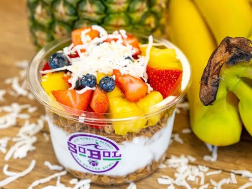 Call someone who loves smoothie bowls!! 🍓🍌🥜
~~~~~~~~~~~~~~~~~~~~~~~~~~~~~~~~~
🍽Where I went: SoBol
✔️What I got: Kids size Açaí Bowl with Nut Butter
💰What I paid: $5.20 (+ $1.10 for the nut butter)
⠀
🤔What I think:
This is a delicious healthy alternative for those of us who are looking for something lighter! Here’s a little bit about Açaí for those of you who don’t know what it is: Açaí is a super fruit filled with antioxidants! This particular açaí bowl was created by blending açaí, strawberries, bananas and soy milk. It was then topped with granola, blueberries, strawberries, bananas, a sprinkle of coconut and some honey. I chose to add some nut butter to my bowl as well, but that’s optional! This is a particularly good thing to have on a hot day because it’s SUPER refreshing!