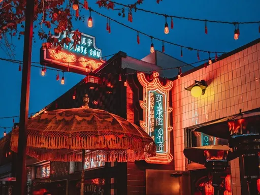 Fortunate Son: what an incredible sensory experience!
Not only was the food DELICIOUS, it was exactly like how I imagine Chinese takeout: Large portions and super affordable.
Follow these hues, meet your dining destiny.
Will most def be coming back!