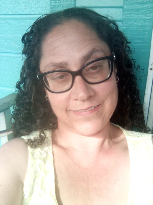 anyone here having as good of a day as I am please let me know oh is living in paradise possible Southern California is pretty close