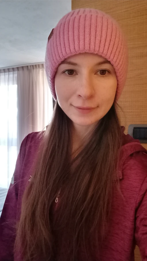 Hello World! 🌎 
Describe me in Two words 😁