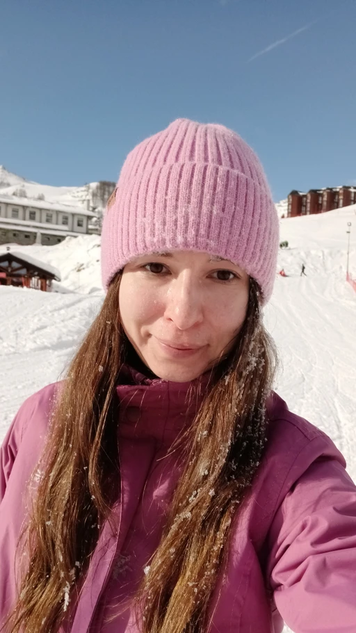 Sledding day🛷🛷
Do you like it?