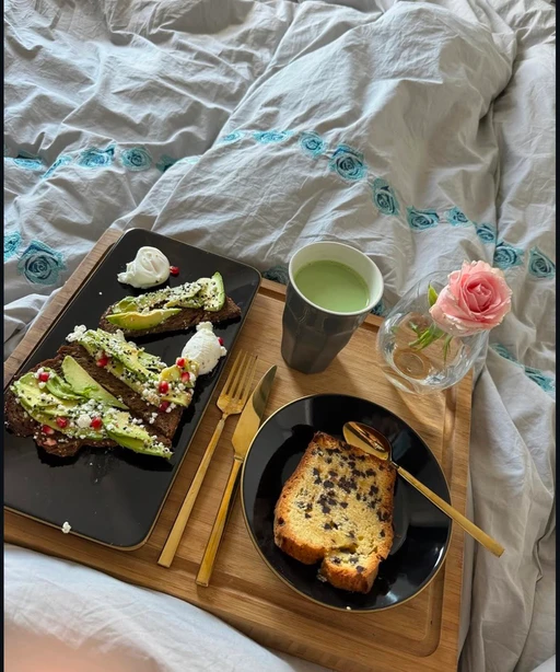 Would you like to serve me breakfast in bed, mmm?