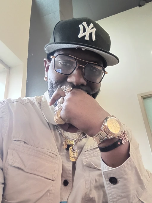 need someone to chat with girls only
