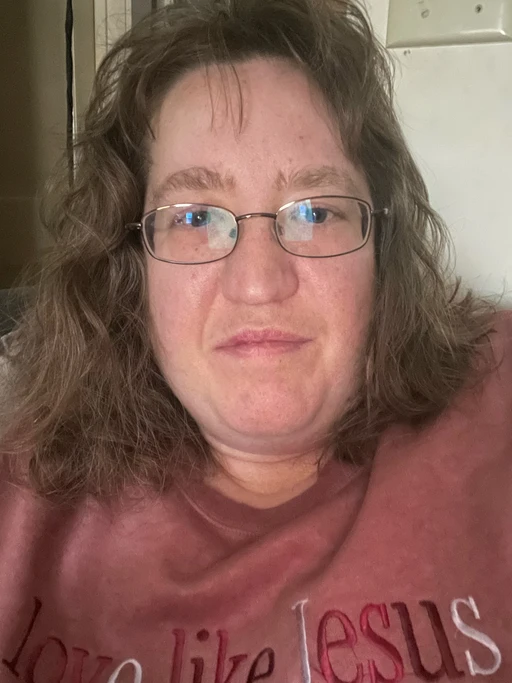 Bored and would love somebody to talk to looking to date or chat or whatever