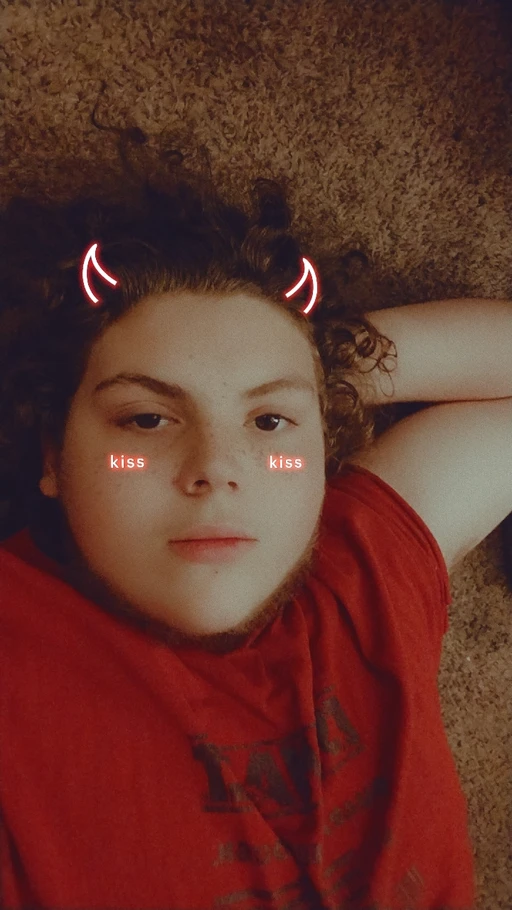 🥊😳😘
