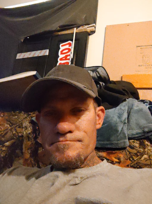 any ladies near Prescott AZ down to meetup and have some fun?
