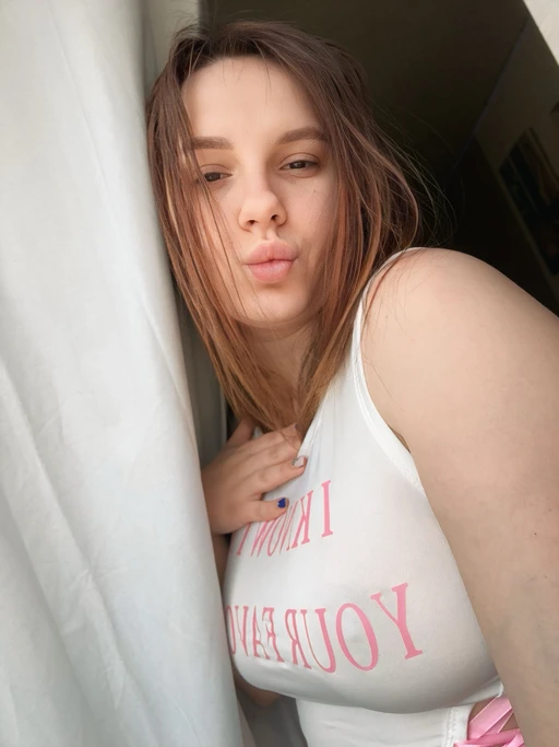 💓💅🏼🫦👅