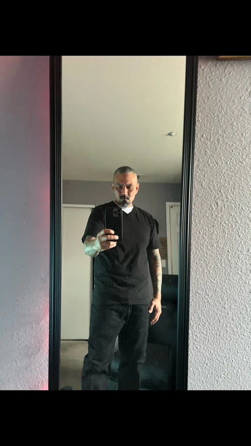 Another selfie 🤳 of me hello everyone anyone up for chatting greetings from northern Cali