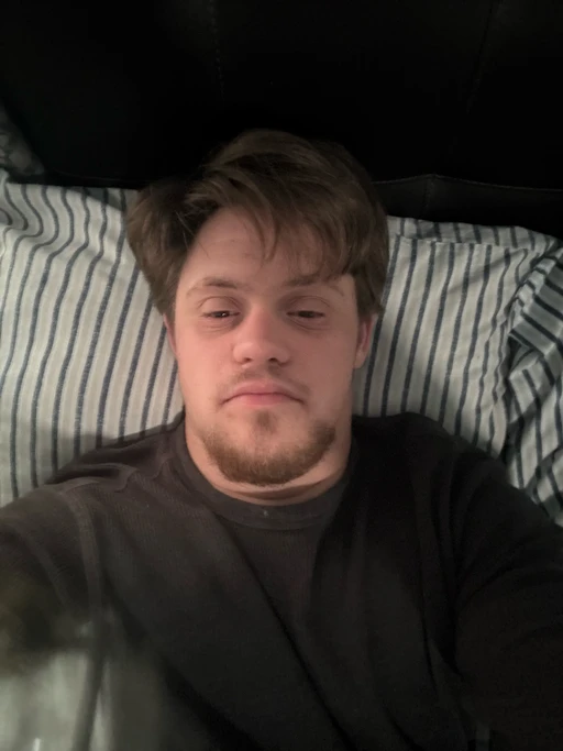 I’m 23 and I live in Sacramento and looking for someone to have fun with and be close with and snuggle never been in a relationship before and I want to be in one