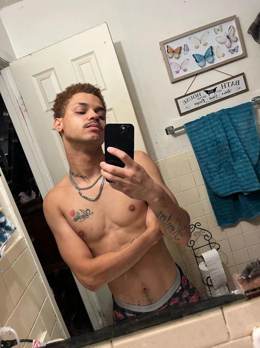 Who’s from San Marcos tx ? I’m trying to go out