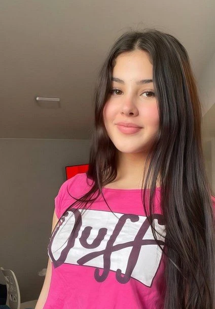 does your heart race when i text you… or just your thoughts? 😘💭