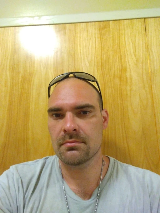 hey wats up how's everyone doing ....I'm in Tallahassee FL anyone nearby wanna get to know each other better and possibly just chat or maybe hang out hmu