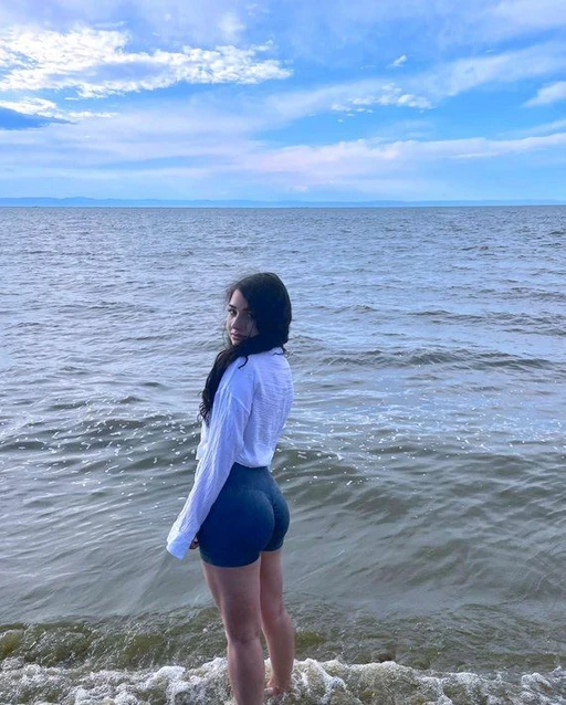 going to the water with friends is the best way to spend a weekend
