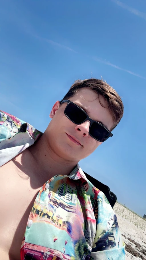It’s too hot outside for clothing! Anyone agree?
