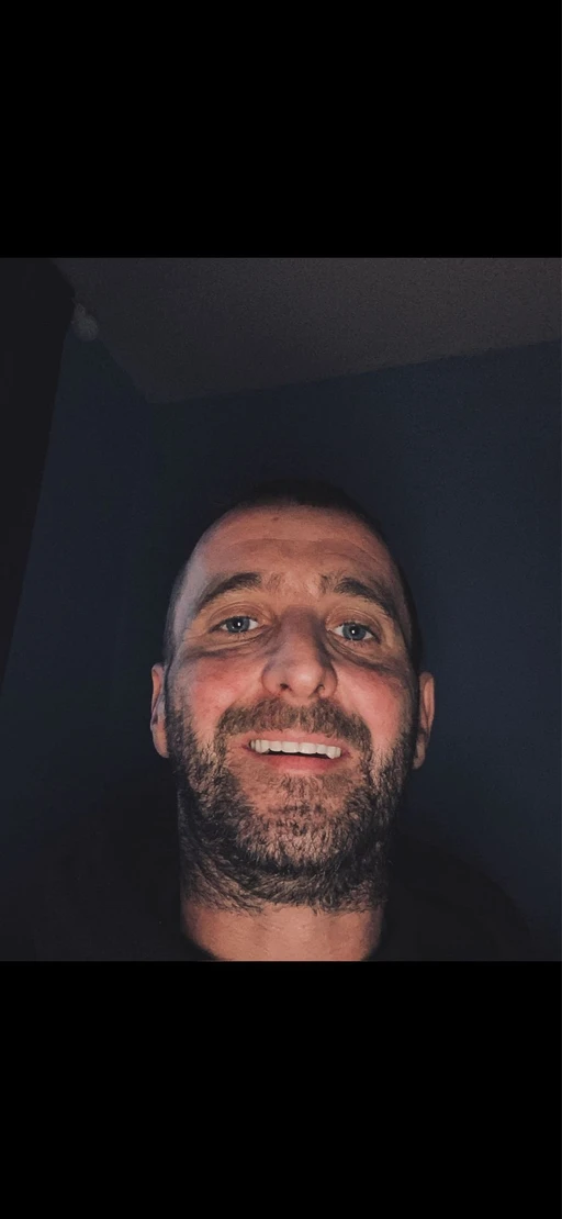 Hi there come and have a chat 😀