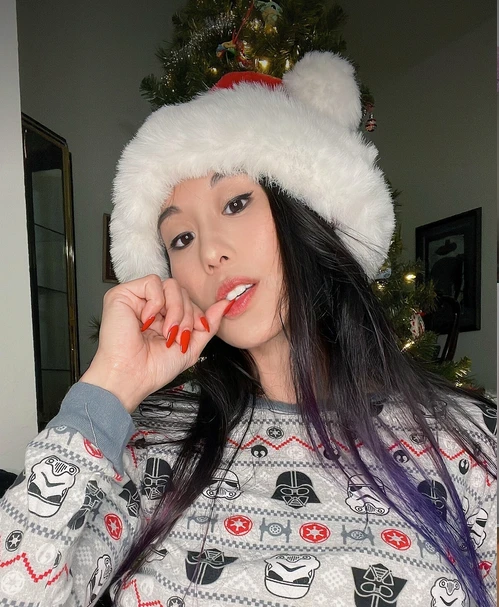 they say a bite is a sign of love? 😋 what if I bite you? 😉😼