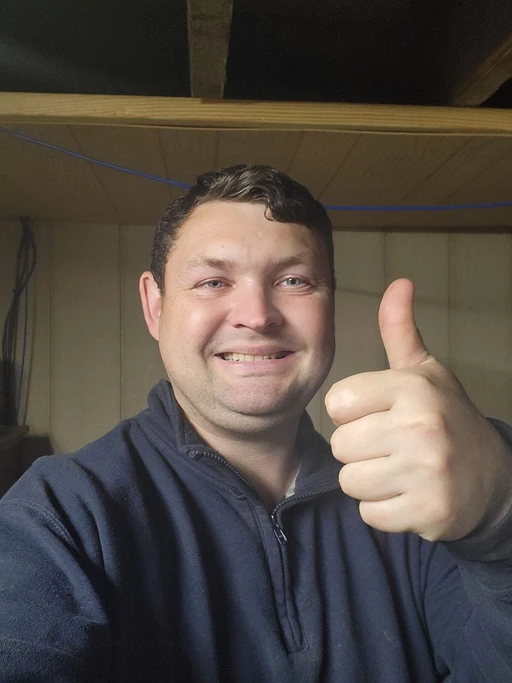 hey im new to this and im looking for long time relationship