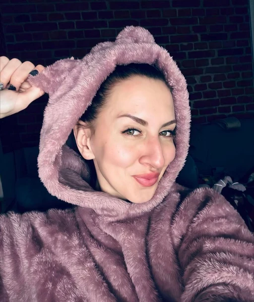Do you often wear pajamas?๐