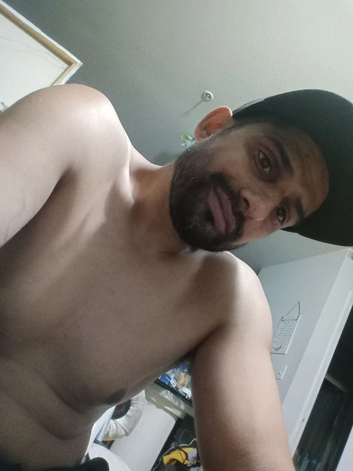 looking for women for casual date fwB you down