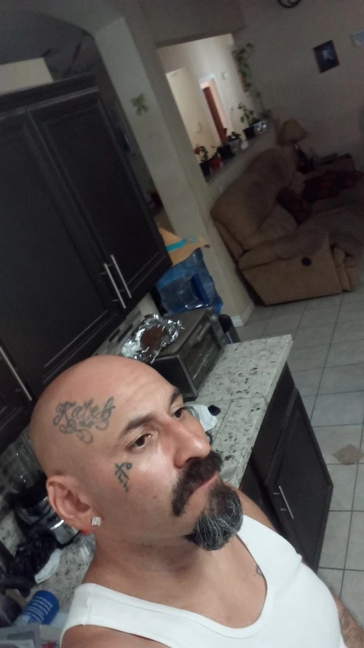 I'm lonely who wants to be my girlfriend today and tomorrow and for ever