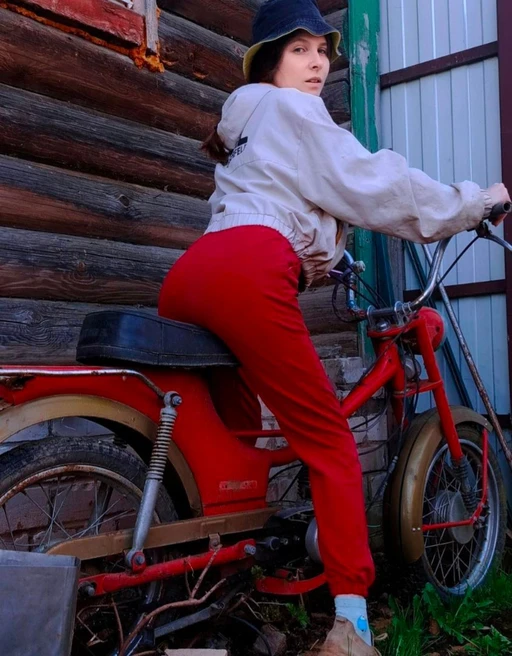wanna ride a bike with me? :)