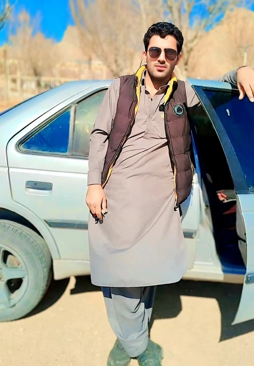 a person just need to be loyal and honest in relationship 💯 it will perfect 🥰