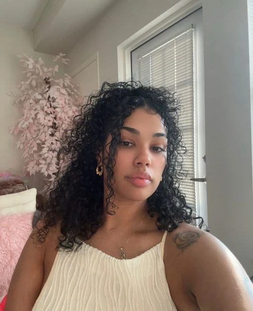 I am looking for a partner and a lover and best friend who I can share the most intimate dreams with. A well rounded individual and a spiritual person