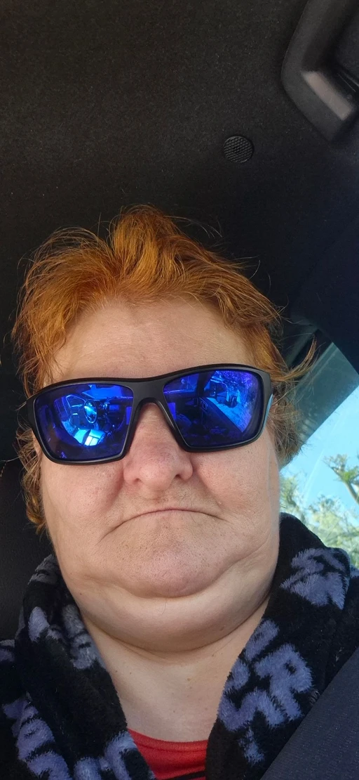 hello I am kay looking to chat to anyone i am not sexy but I am kind hearted and loyal