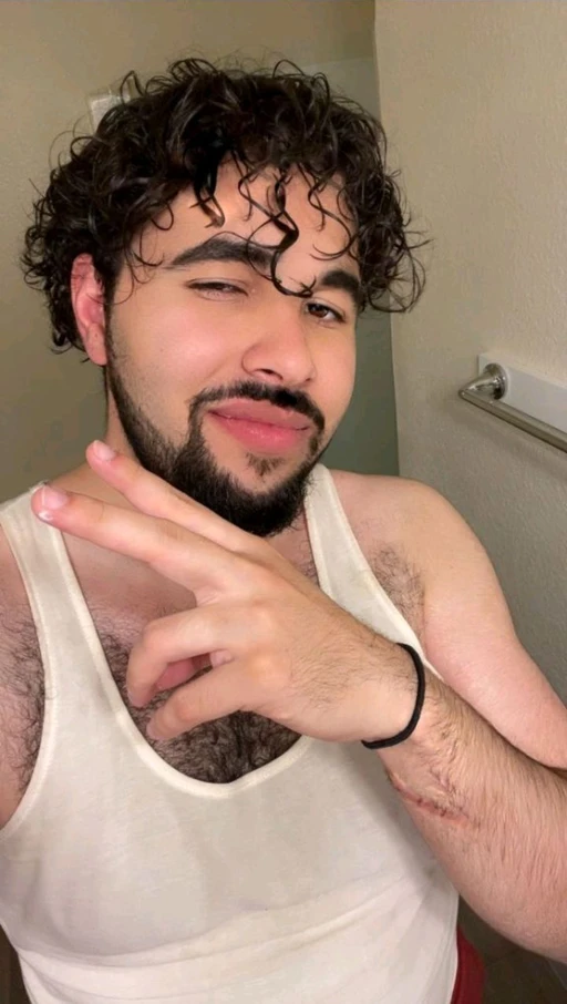 Hi