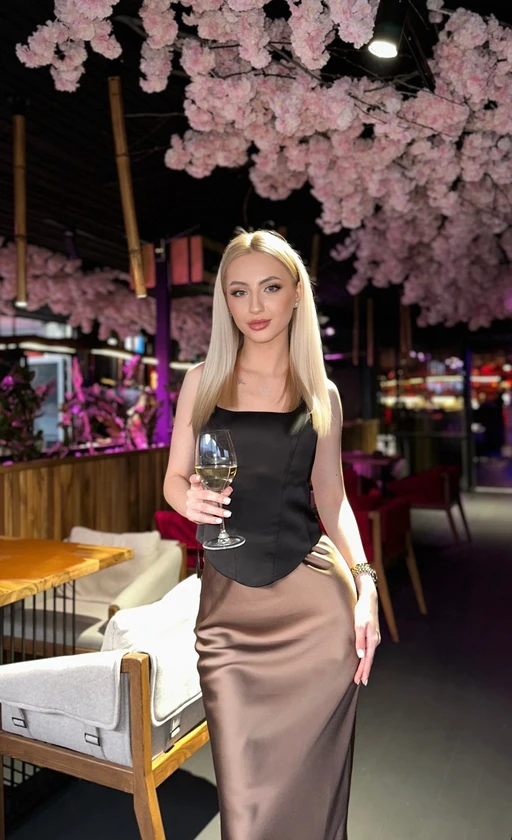 Iβm in the mood where I want to be whispered to, slowly or maybe not so slowlyβ¦ how would you do it?