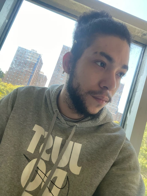 Chilling on the block smoking, drinking 🥰🥰