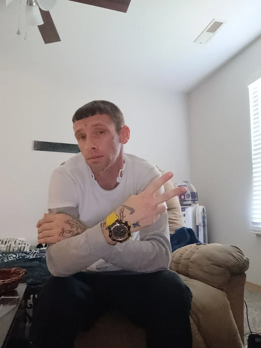 headed to Wichita ks for a meeting. then rite back to springfeild Mo. 8 hours of driving for a hour meeting.. lol it better be a good meeting