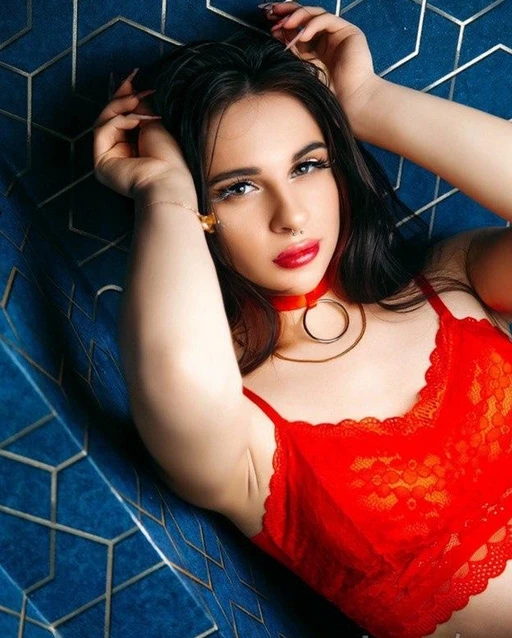 I've noticed that the more candid my thoughts become, the more I want to share them... although it's not possible with everyone... will you become that person?๐๐ซฆ๐ฅ