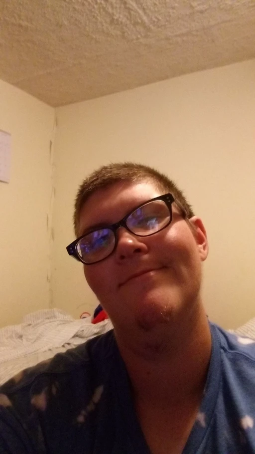 I live in Missouri I'm 35 been single for 14 years need to settle down with a cute woman age 27-36...