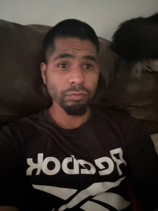 I’m looking for a girlfriend does anyone think I’m cute