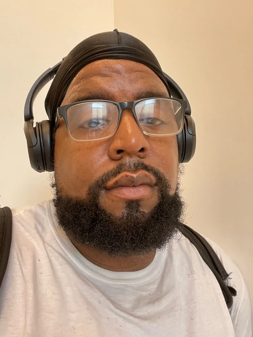 Whatโs up any women from Connecticut that play video games