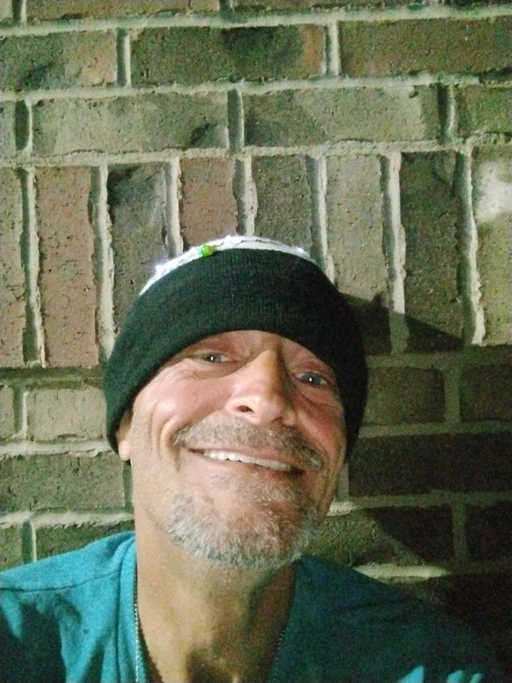 Prettiest homeless bastard in Peachtree City Georgia.