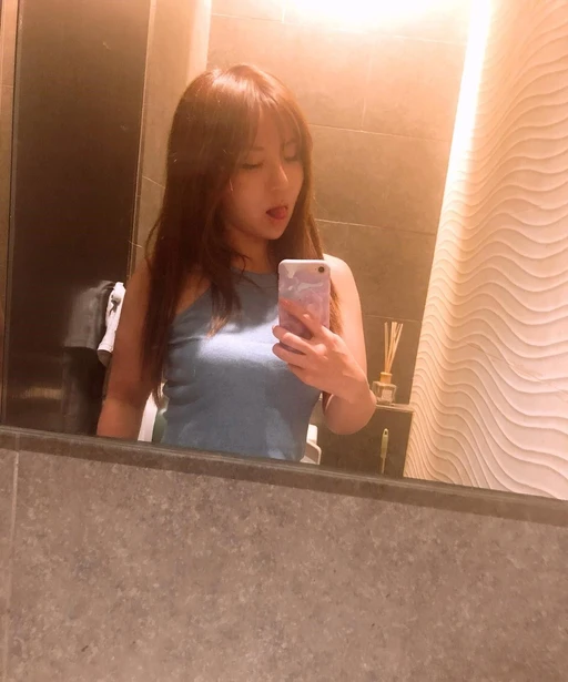 Hi all 👋🏻
Newbie here. Please show me some love 😘