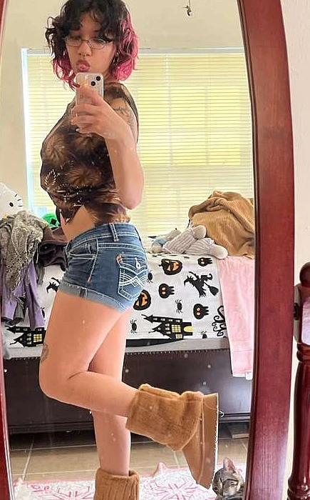 What clothes do you think suit me?