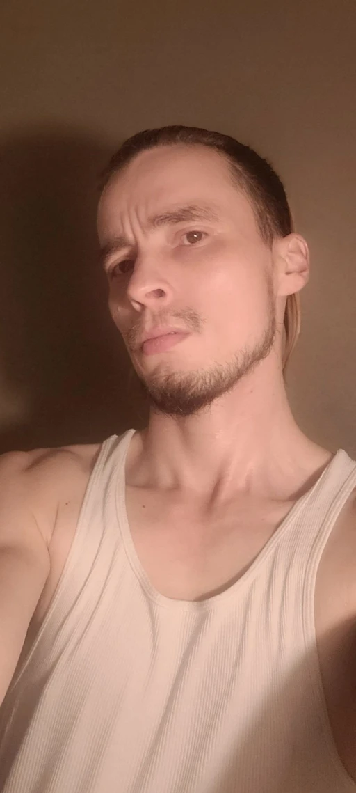 wanna meet up ladies PM me