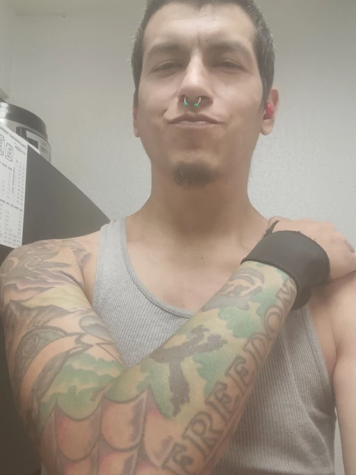 im new here.be nice fuckers 😉