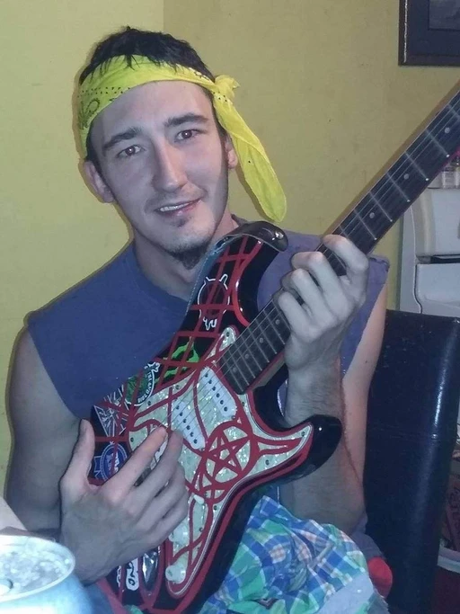 hi anyone in western pa? looking f I r them babes.